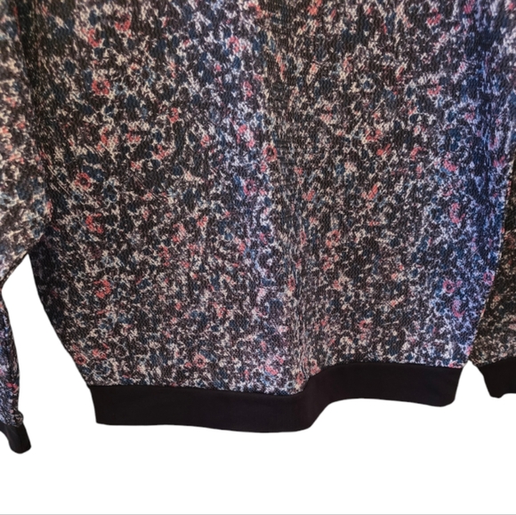 Adidas Floral Pullover. Size Small - Picture 4 of 9